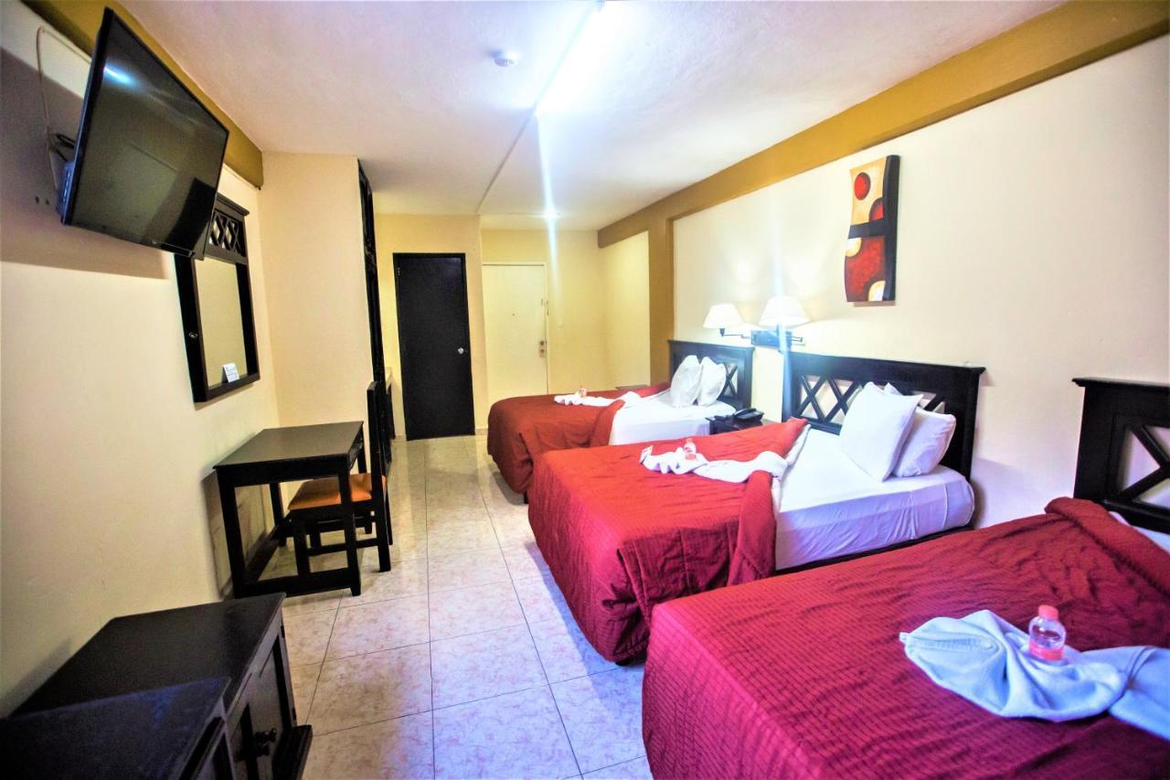 فندق ميريدافي  هوتل بلازا ميرادور المظهر الخارجي الصورة